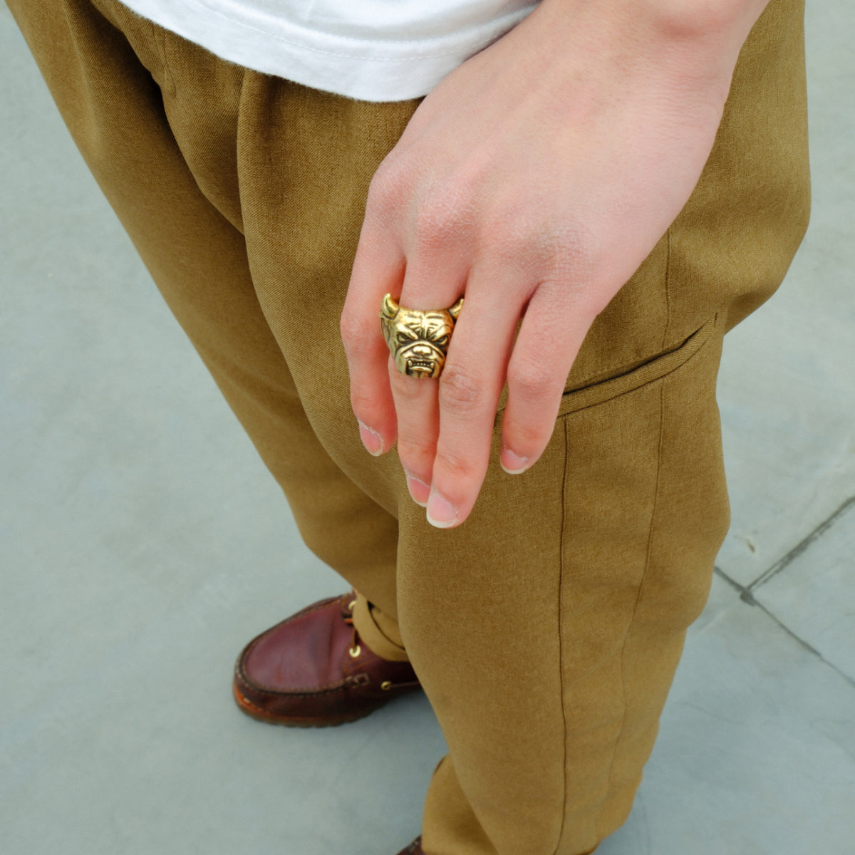 BLUE DOG RING (BRASS)